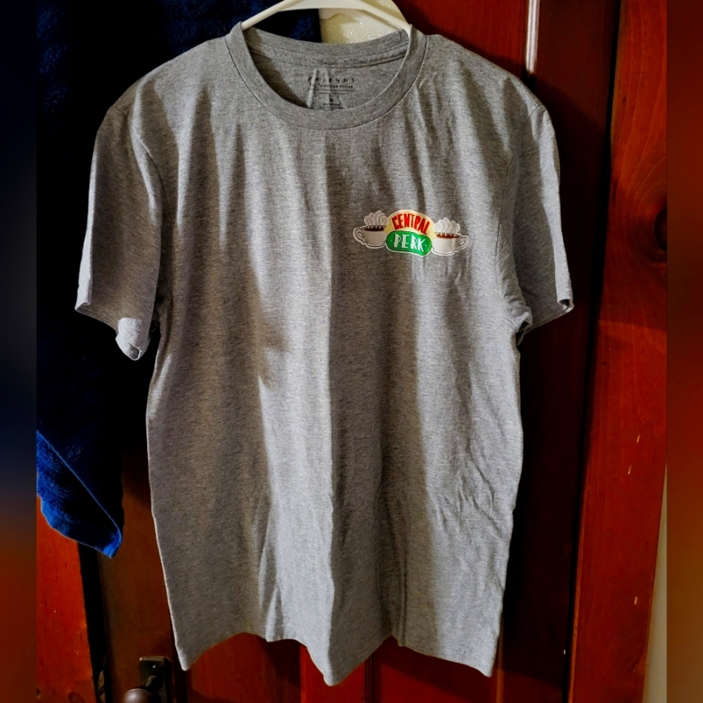 Friends central perk logo tee shirt, unisex medium. NWOT.